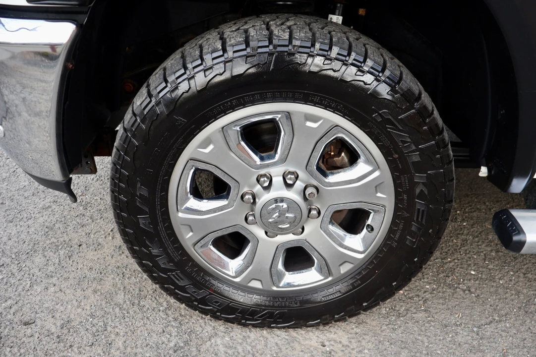 2017 Ram Heavy Duty - Image 17 of 21