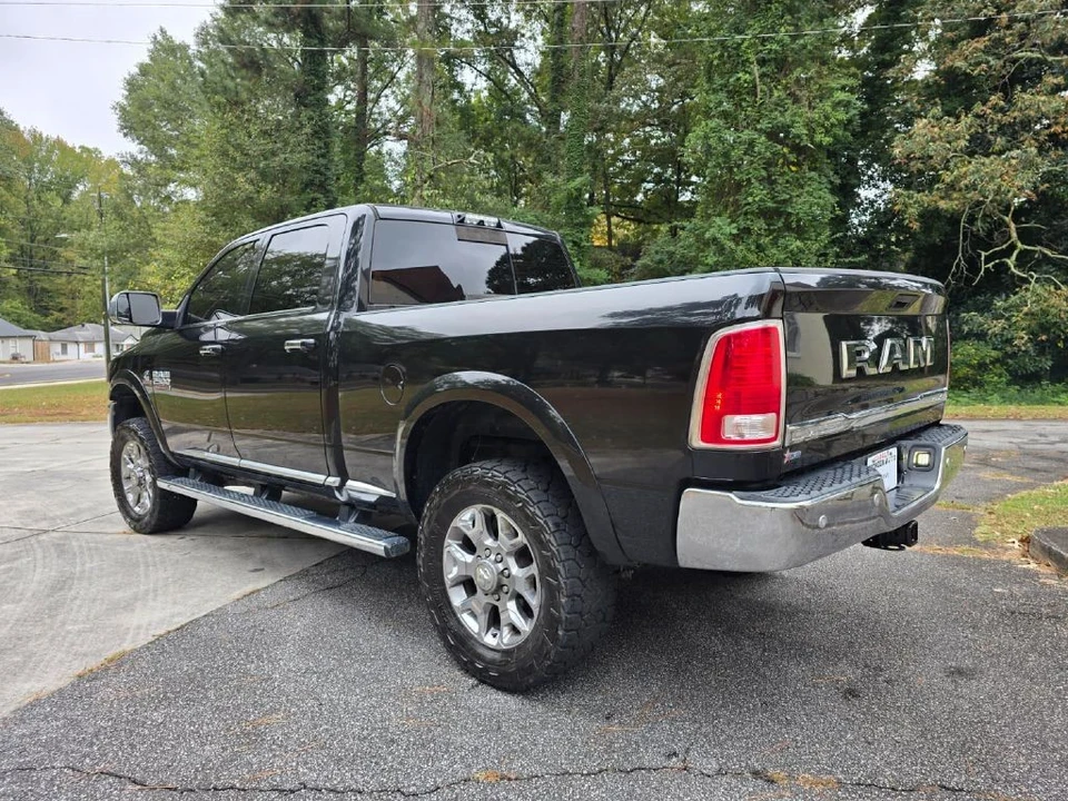 2017 Ram Heavy Duty - Image 3 of 31