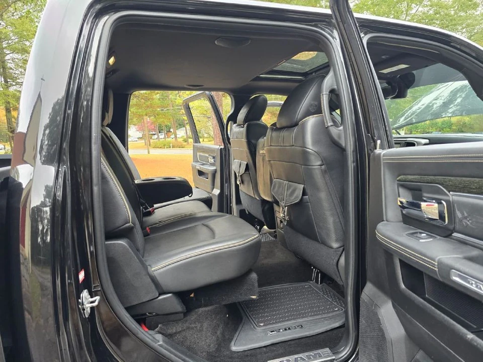 2017 Ram Heavy Duty - Image 7 of 31