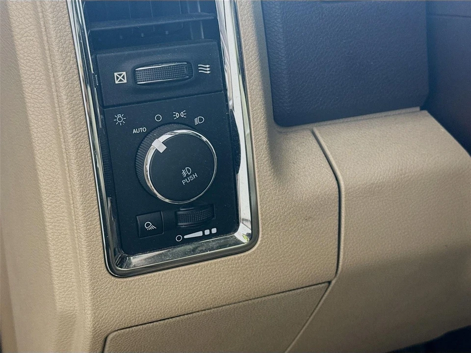2017 Ram Heavy Duty - Image 6 of 9