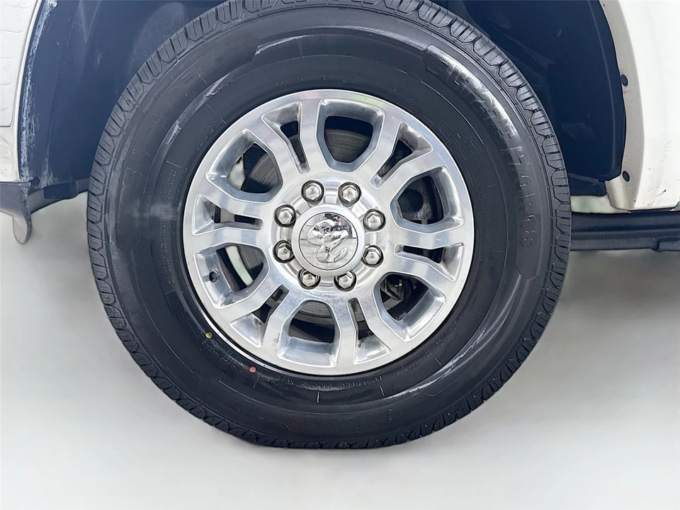 2017 Ram Heavy Duty - Image 23 of 31