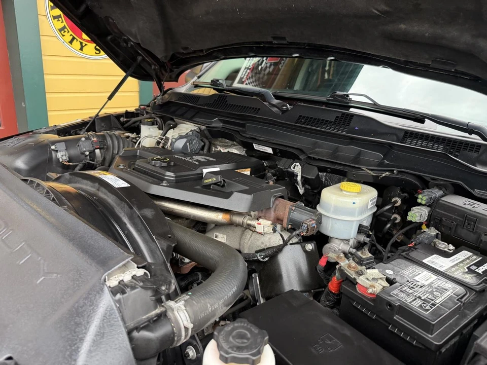 2017 Ram Heavy Duty - Image 26 of 28