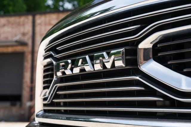 2017 Ram Heavy Duty - Image 16 of 31