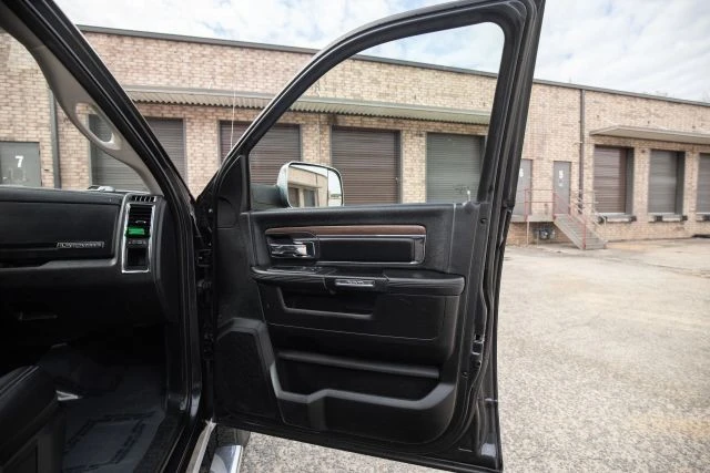 2017 Ram 2500 - Image 28 of 31
