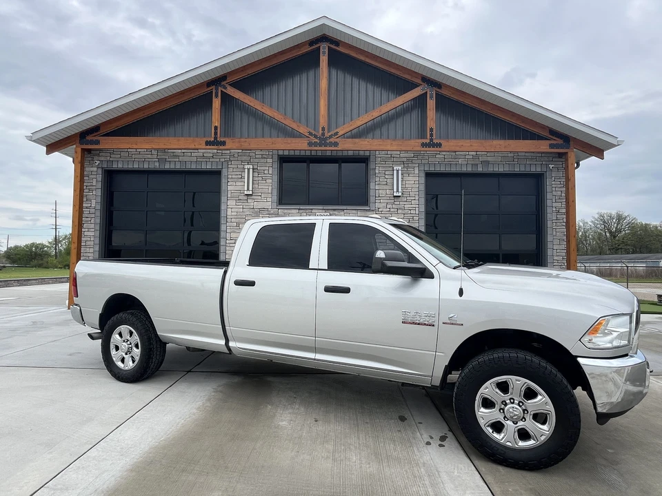 2017 Ram Heavy Duty - Image 2 of 31