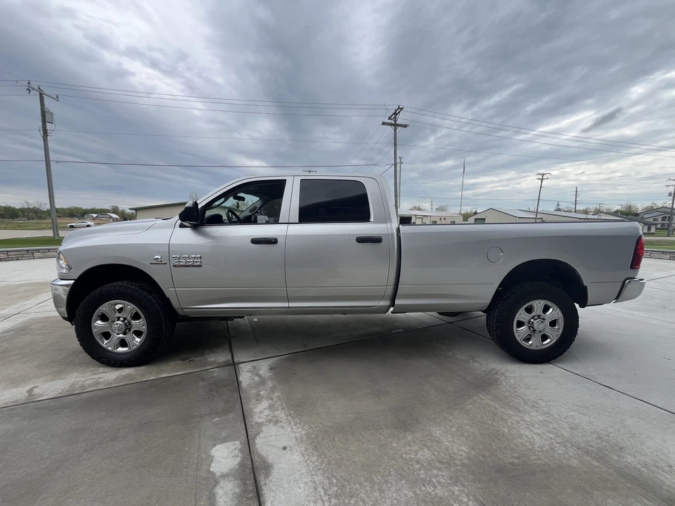 2017 Ram Heavy Duty - Image 7 of 31