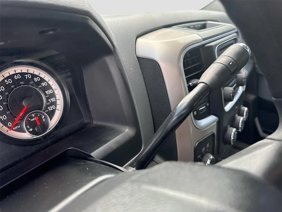 2017 Ram Heavy Duty - Image 11 of 31