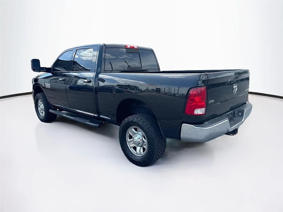 2017 Ram Heavy Duty - Image 25 of 31