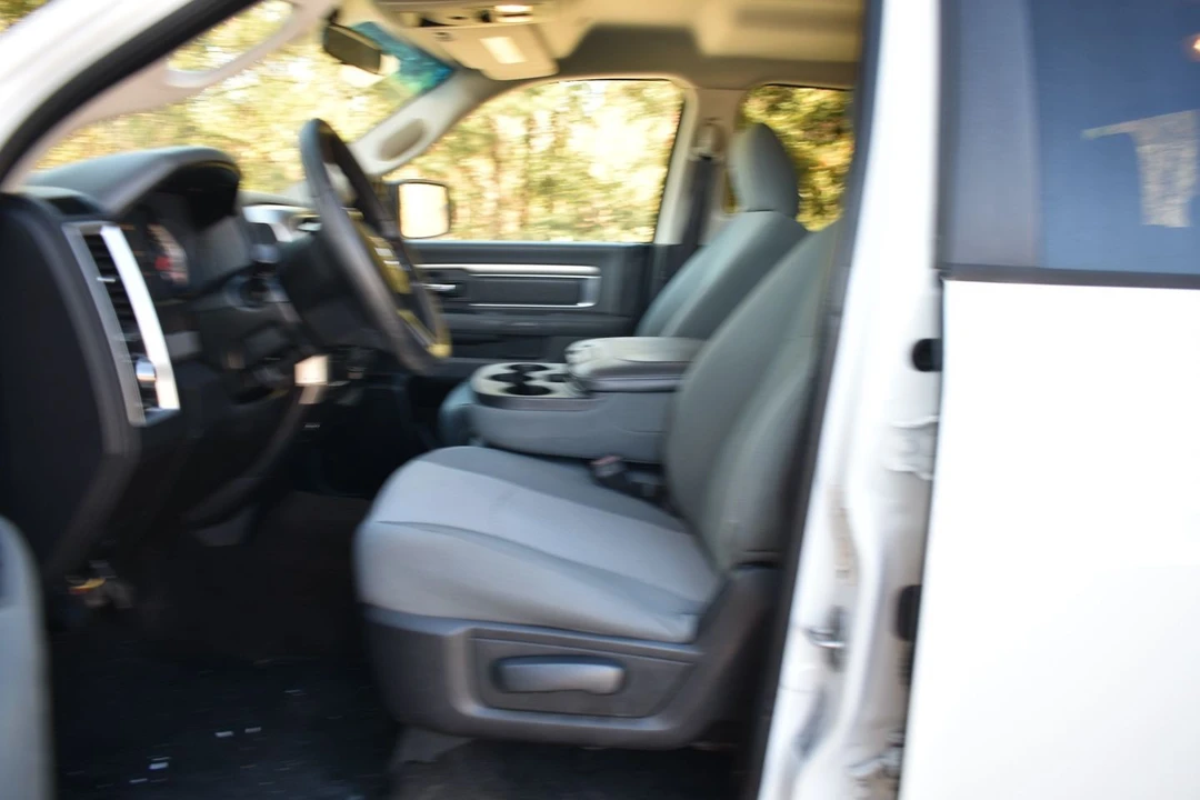 2017 Ram Heavy Duty - Image 10 of 24