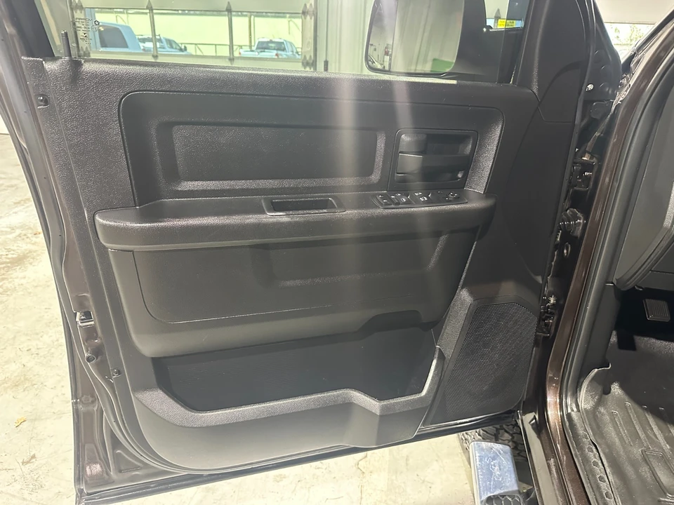 2017 Ram Heavy Duty - Image 14 of 22