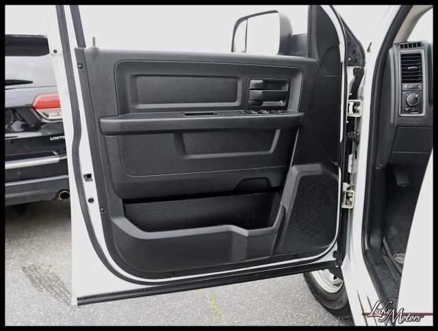 2017 Ram Heavy Duty - Image 25 of 31