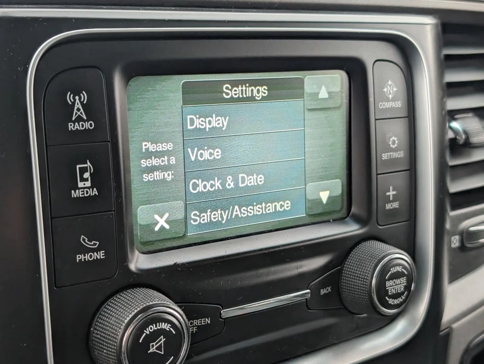 2017 Ram Heavy Duty - Image 17 of 21
