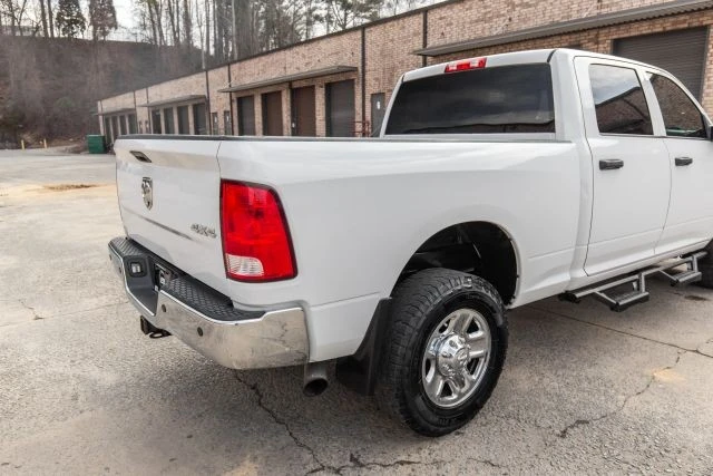 2017 Ram Heavy Duty - Image 10 of 21
