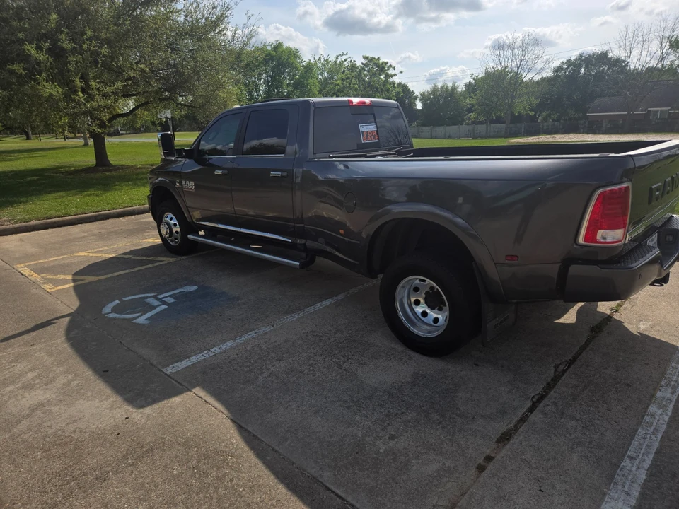 2017 Ram 3500 - Image 20 of 21
