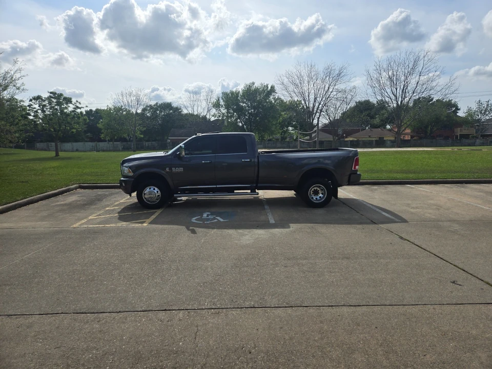 2017 Ram 3500 - Image 2 of 21