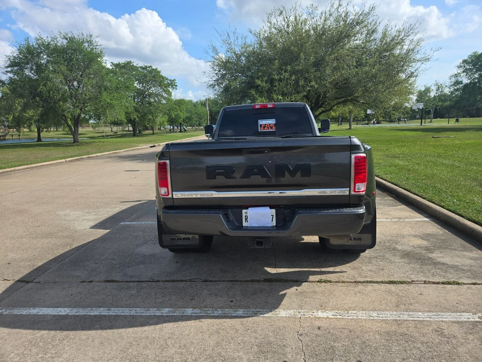 2017 Ram 3500 - Image 17 of 21
