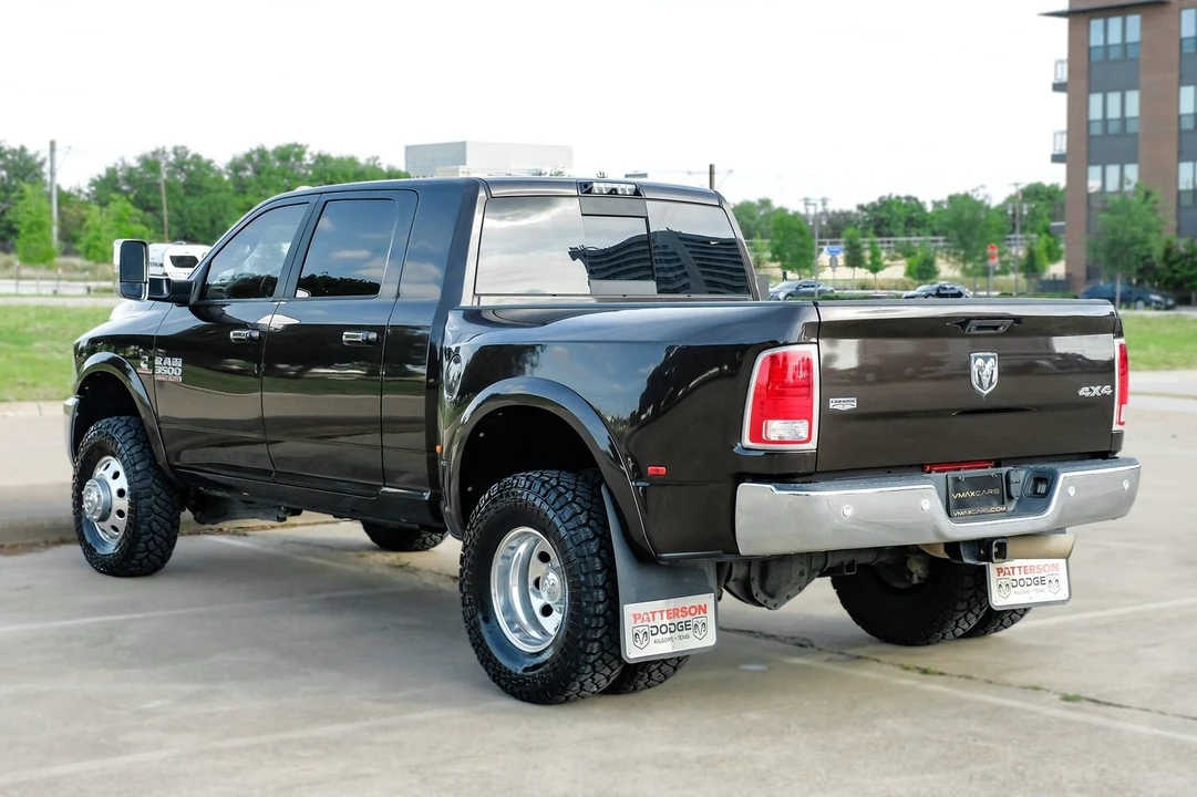 2017 Ram 3500 - Image 14 of 31