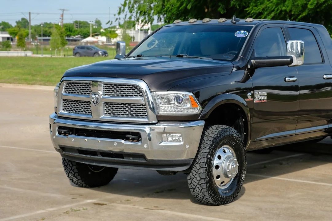 2017 Ram 3500 - Image 6 of 31