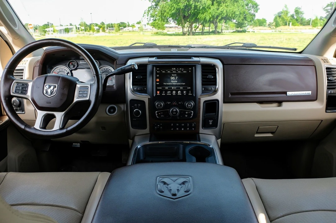 2017 Ram 3500 - Image 17 of 31