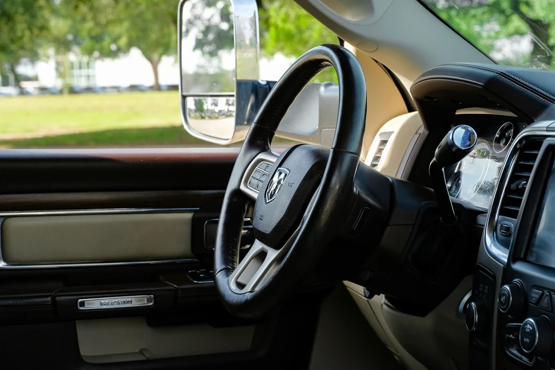 2017 Ram 3500 - Image 16 of 31