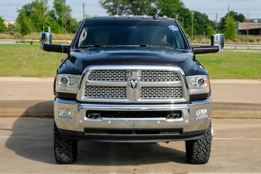 2017 Ram 3500 - Image 8 of 31