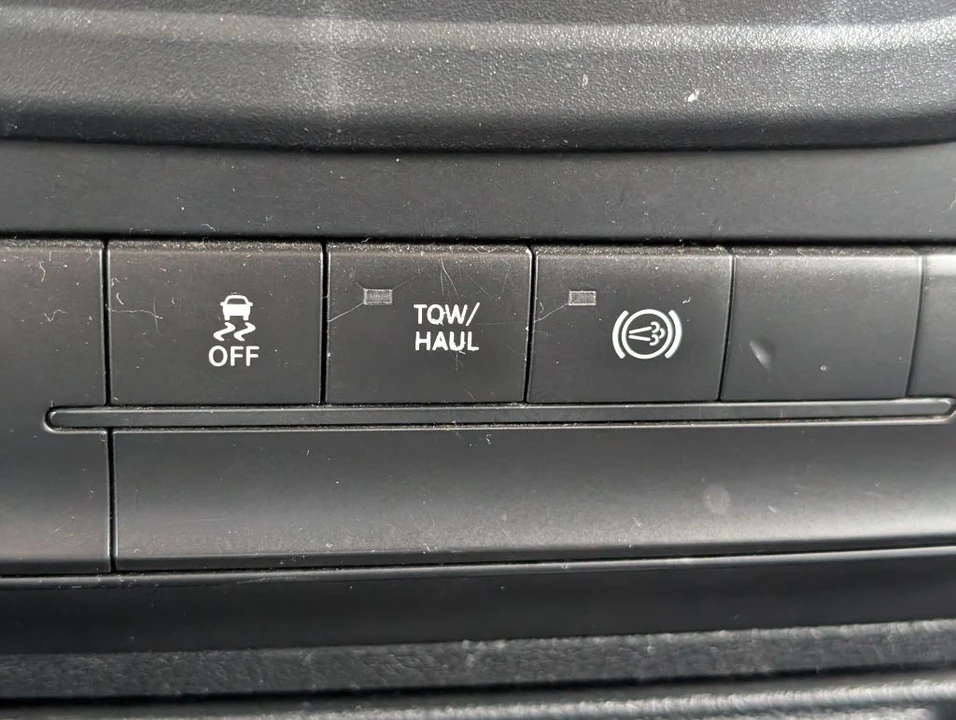 2017 Ram Heavy Duty - Image 18 of 22