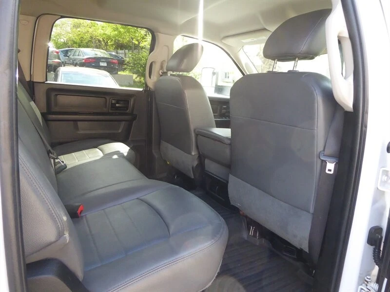 2017 Ram 3500 - Image 26 of 31