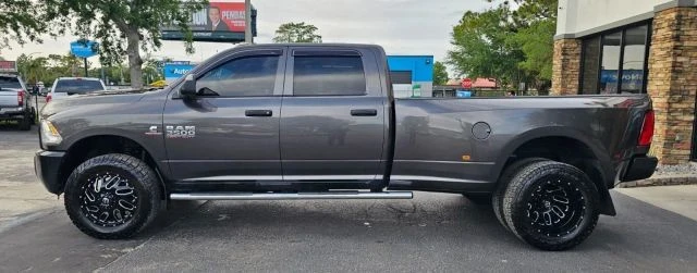 2017 Ram 3500 - Image 10 of 30