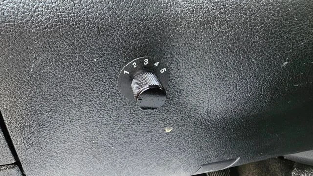 2017 Ram 3500 - Image 27 of 30