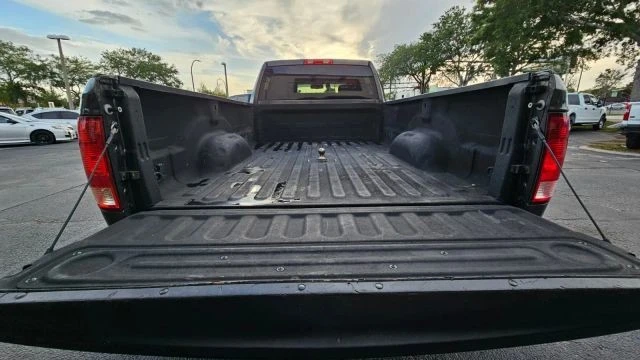 2017 Ram 3500 - Image 7 of 30