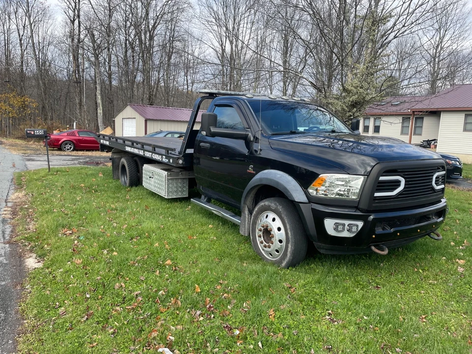 2017 Dodge Ram 4th Gen - Image 2 of 11