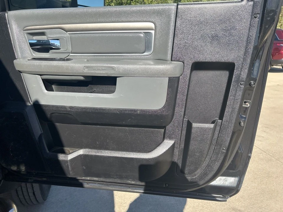 2017 Ram 4500 & 5500 - Image 16 of 21