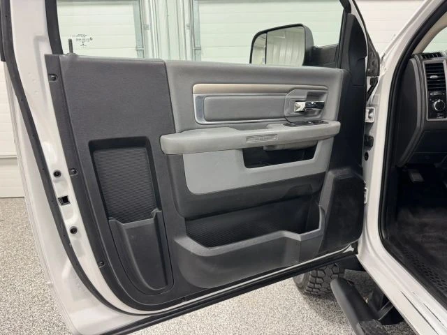2017 Ram 4500 & 5500 - Image 18 of 21
