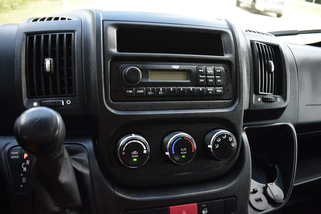 2017 Ram ProMaster - Image 11 of 18