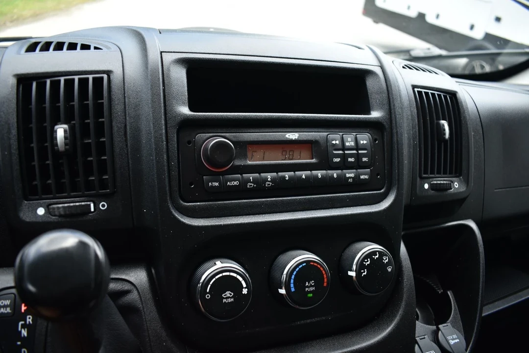 2017 Ram ProMaster - Image 13 of 19