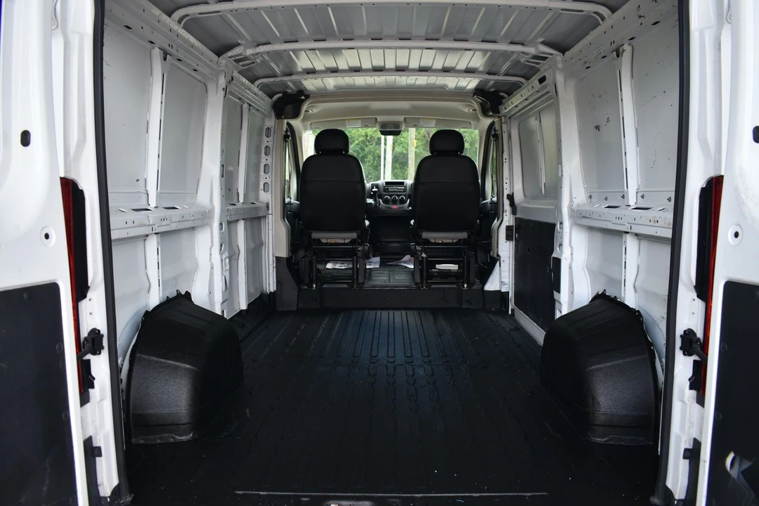 2017 Ram ProMaster - Image 9 of 19