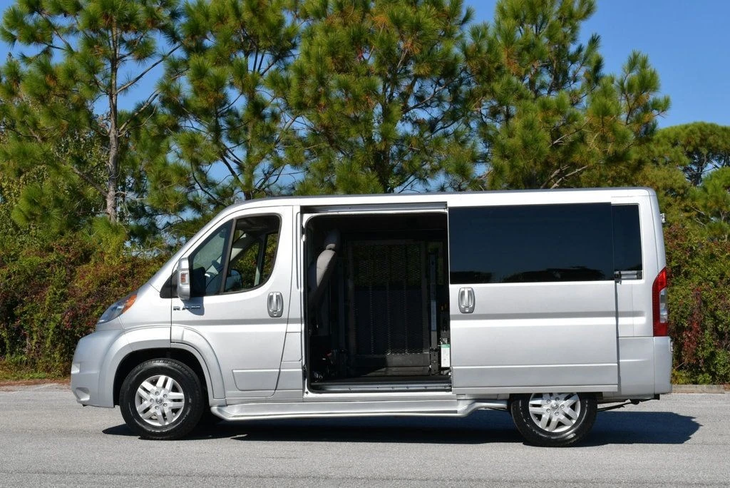 2017 Ram ProMaster - Image 4 of 12