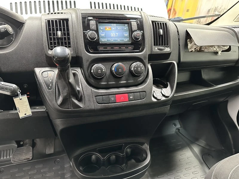 2017 Ram ProMaster - Image 9 of 19