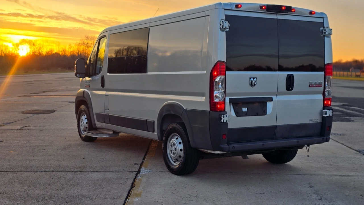 2017 Ram ProMaster - Image 9 of 21