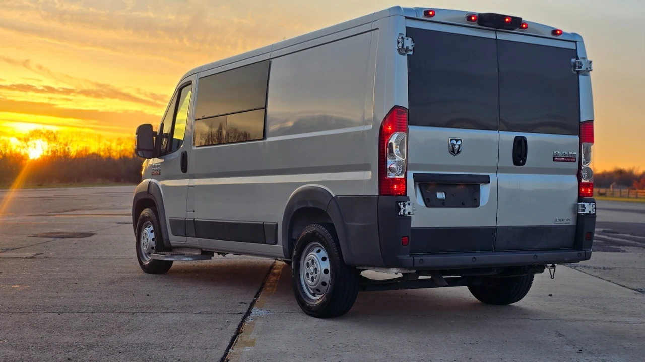 2017 Ram ProMaster - Image 10 of 21