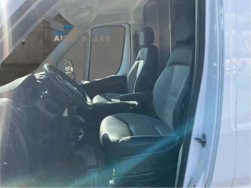 2017 Ram ProMaster - Image 3 of 12