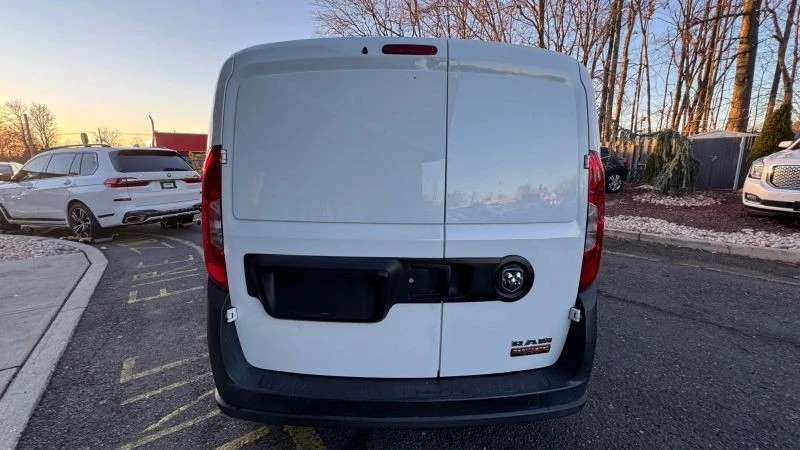 2017 Ram ProMaster - Image 5 of 12