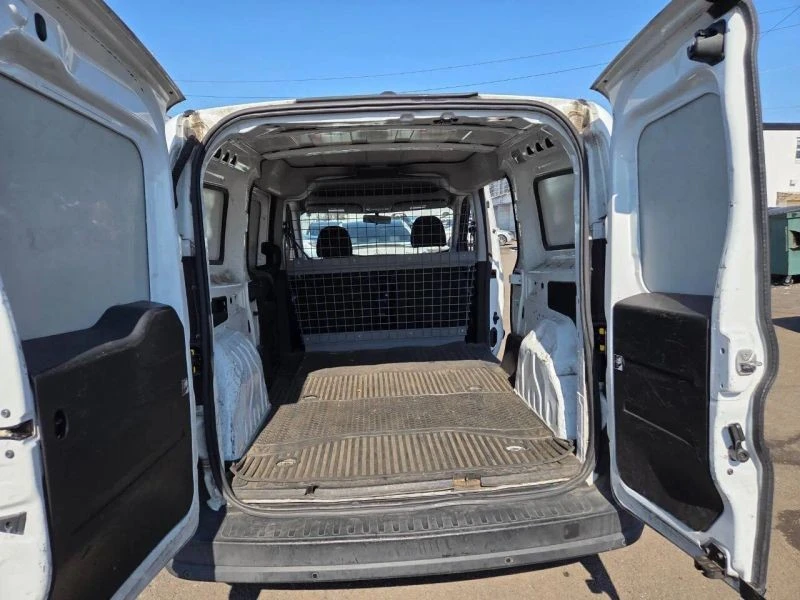 2017 Ram ProMaster - Image 5 of 12