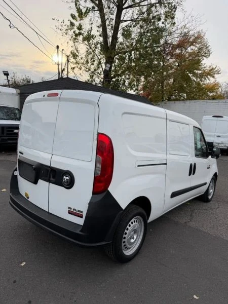 2017 Ram ProMaster - Image 4 of 8