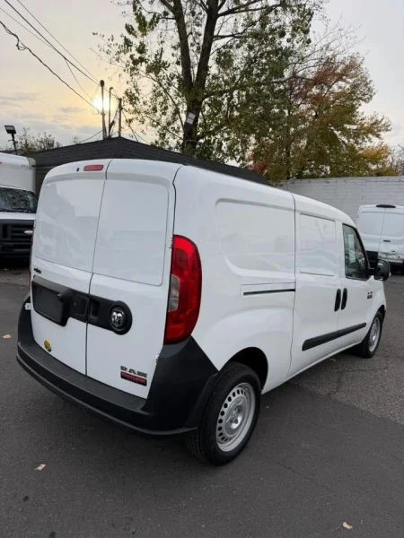 2017 Ram ProMaster - Image 4 of 8