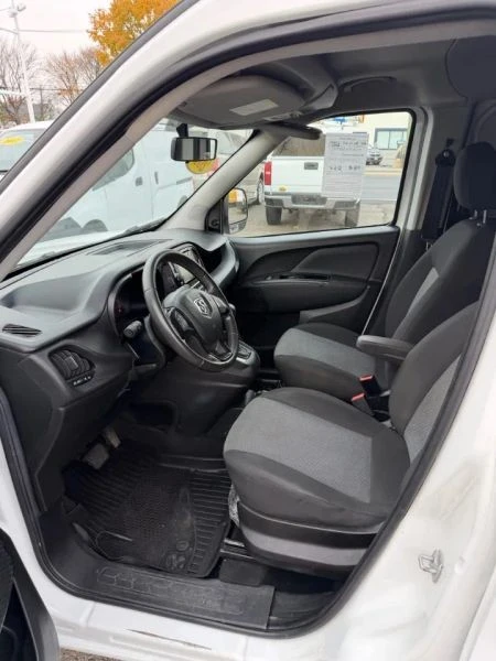 2017 Ram ProMaster - Image 5 of 8