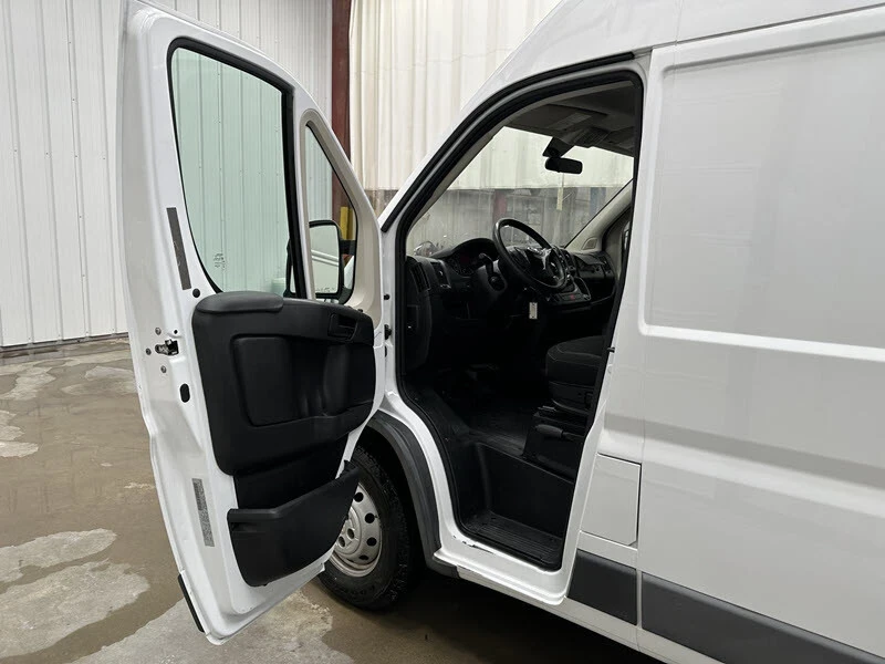 2017 Ram ProMaster - Image 7 of 12