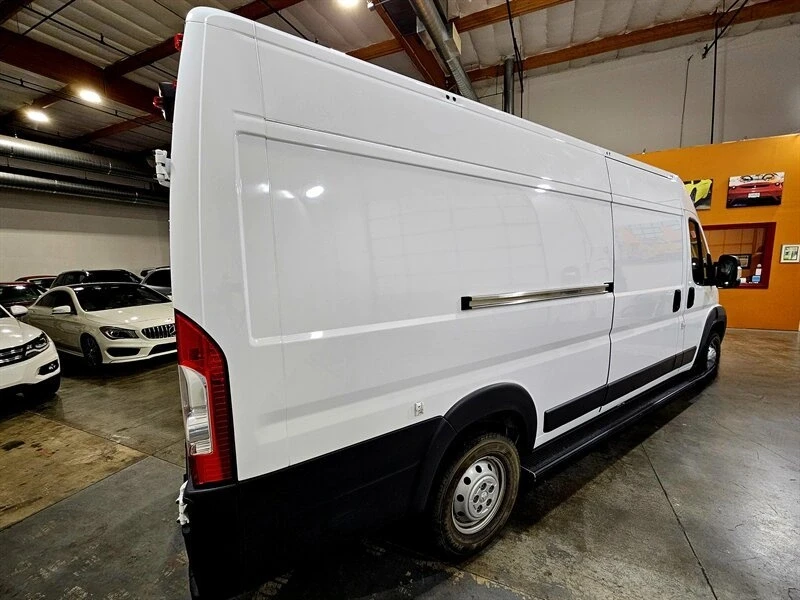 2017 Ram ProMaster - Image 5 of 12