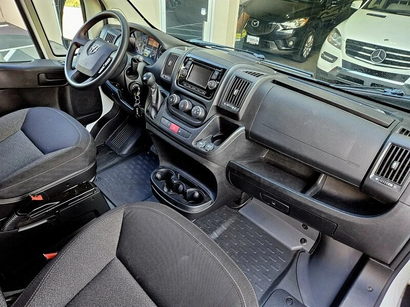 2017 Ram ProMaster - Image 2 of 12