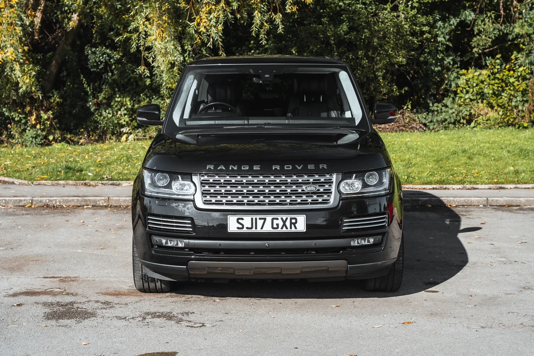2017 Land Rover Range Rover L405 - Image 2 of 31